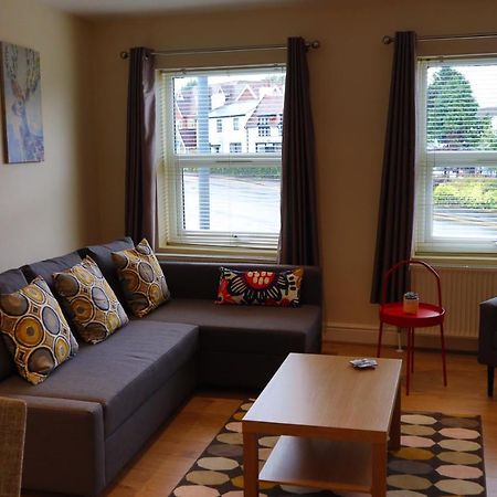 Parkview Apartments Windsor Extérieur photo