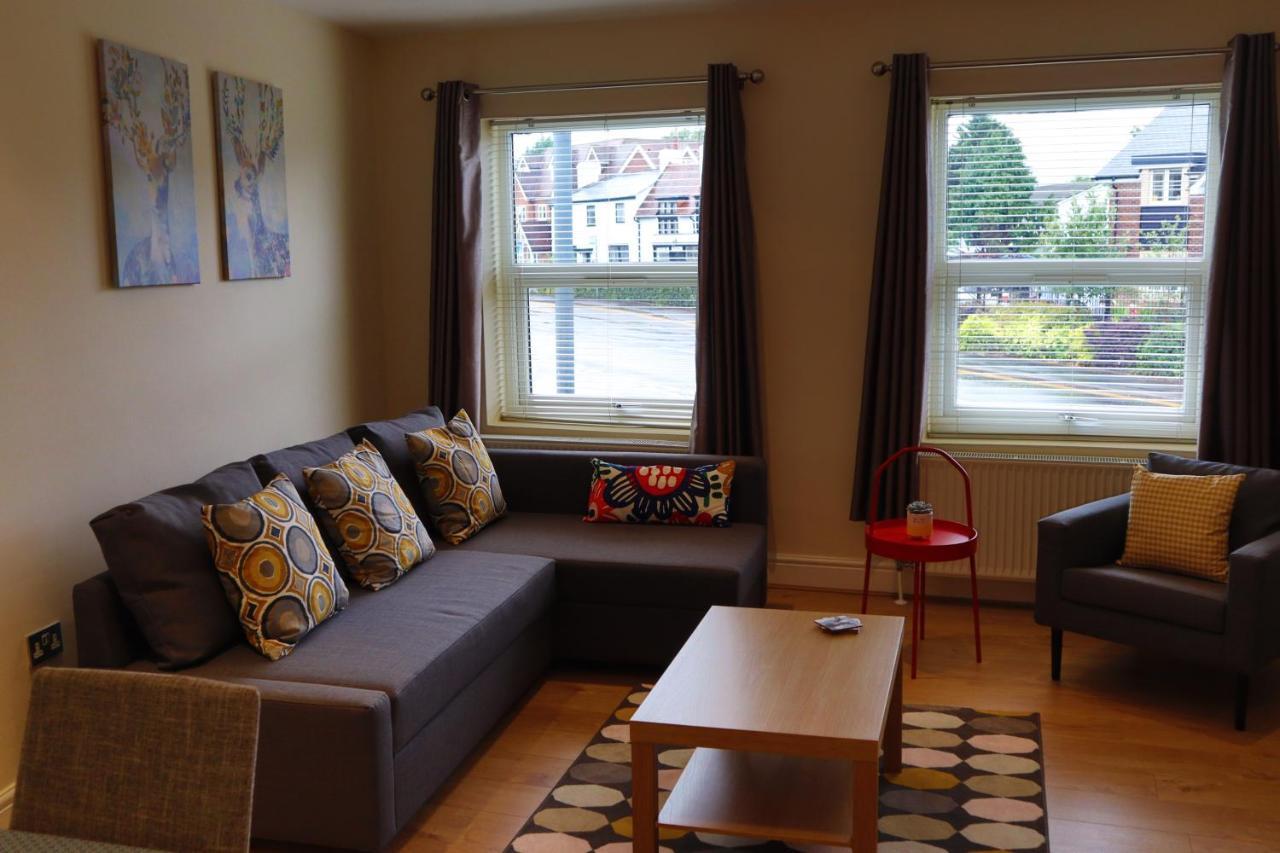 Parkview Apartments Windsor Extérieur photo